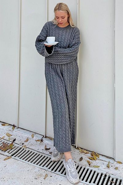 Swist Geräuchertes Rundhals-Midikleid aus geflochtener Strickware für Damen