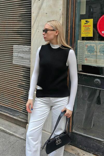 Swist Black Low-cut Crew Neck Knitted Women's Knitwear Sweater