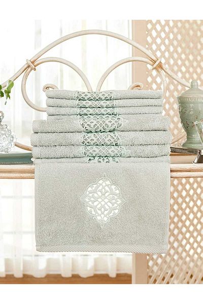Gül Güler Lacy Guipure Hand Towel