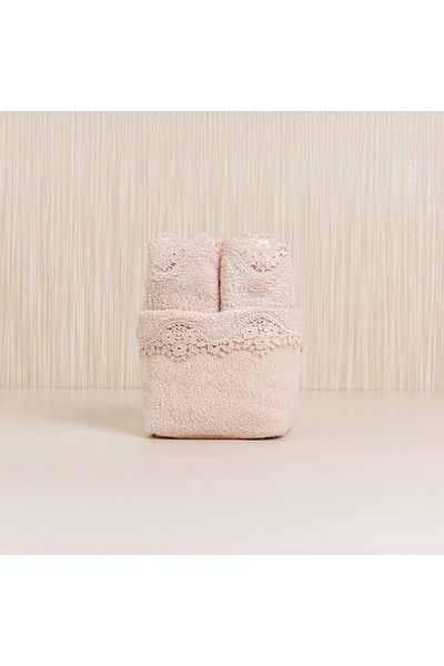 Gül Güler Lacy Petunia Pouch + 4 Hand Towels