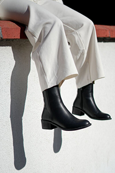 Marjin Safina حذاء كاجوال نسائي أسود كلاسيكي بسحاب