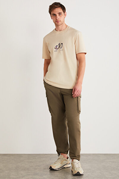 GRIMELANGE Pablo ανδρικό μπλουζάκι από 100% οργανικό βαμβάκι κανονικό μπροστινό εμπριμέ ραφές διακοσμητικές λεπτομέρειες μπεζ