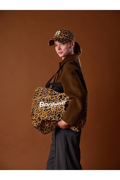Bonheur N ° 4 Leopard Patterned Canvas Bag