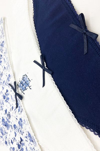 Pierre Cardin Blue Rose 2702 - Pachet economic de 3 chiloți de bază cu model din bumbac