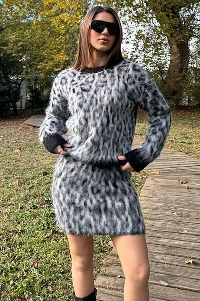 GÜLSELİ Black and Gray Women's Leopard Pattern Skirted Knitwear Set