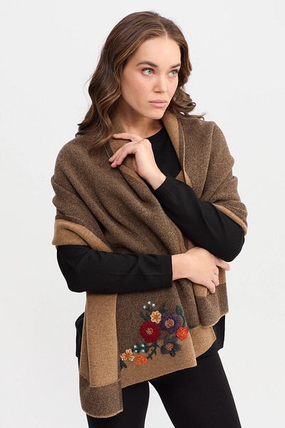 Desen Triko Tricotaj de damă cu broderie florală șal V.camel