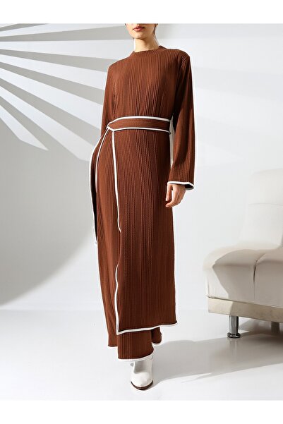 Modamorfo Stand Collar Knitted Crepe Waist Tied Two Piece Dress -Tan