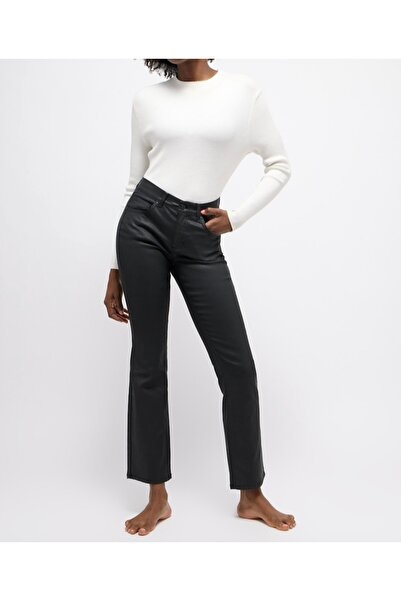 Vera Tekstil Kadın,mat siyah, deri görünümlü kaplama bootcut pantolon