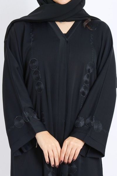 IKKXA Modern Embroiderd Abaya AIK5039