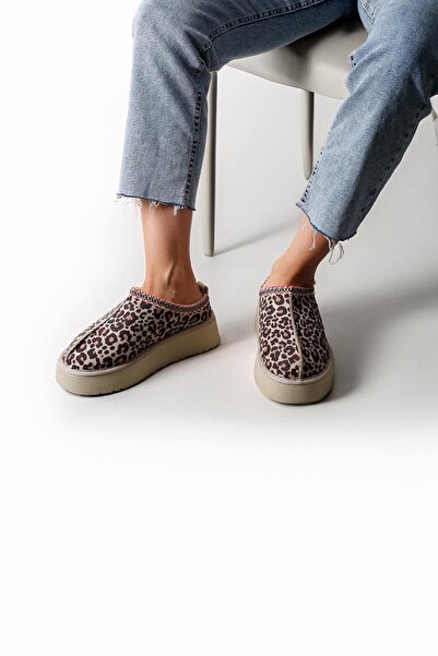 Beyond Women's Beige Leopard Tazz Fur Inside Embroidery Detailed High Sole House Slippers 4.5 cm Bynduggt02
