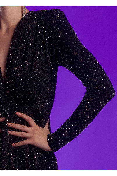 Gira official Siyah Taş Detaylı V Yakalı Mini Elbise