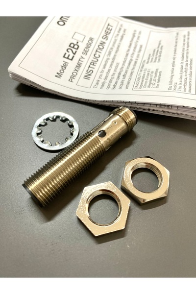 Omron E2B-M12KN08-M1-B2 M12 PNP NC Endüktif Sensör