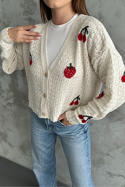 macharelbasic سترة نسائية كريمية موسمية بنمط الفراولة والكرز مكونة من 3 أزرار