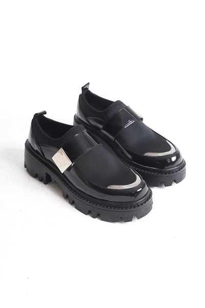 Moda Değirmeni Pantofi casual de damă din piele lăcuită neagră - cu centură și talpă groasă BG1095-115-0001