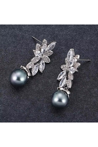 begüm jewelery DAMLA TAŞLARLA SÜSLÜ ZİRKON YAPRAK DESEN PARLAK TASARIM KÜPE