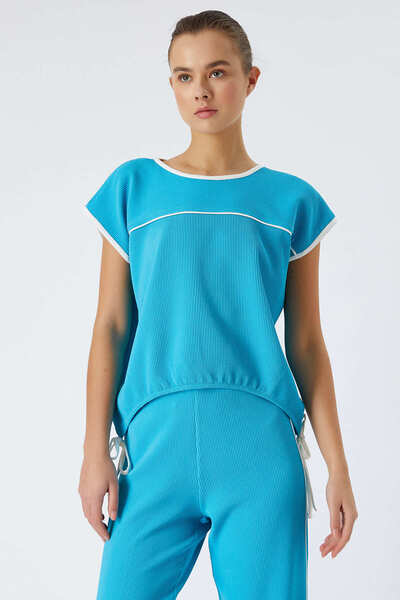 FEVER Kontrast Biyeli Örme Bluz