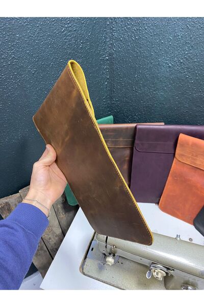 özdemirler deri Calfskin Crazy MacBook Air and Pro 13.3" 14" Compatible Envelope Case - Minimalist Laptop Case