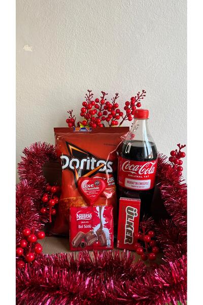 Ülker Kırmızı Renk Akımı Özel Atıştırmalık Paketi