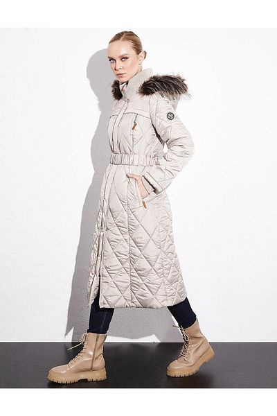 Kayra Stand Collar Zipper Detailed Quilted Coat