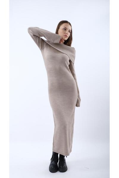 Miapiashop Düşük Omuzlu Triko Elbise
