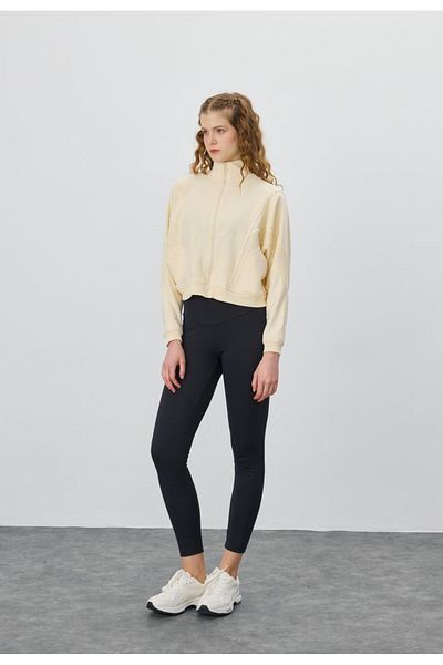 TUBİA Cardigan crop cu guler stand detaliat de culoare vanilie pentru femei
