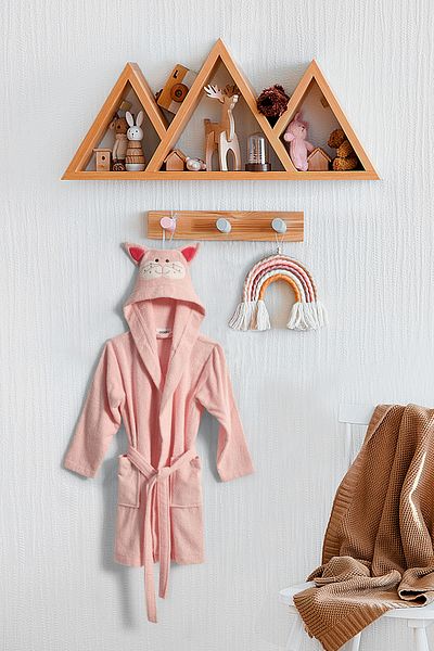 Doqu Home Ροζ μπουρνούζι Kitty 4-6 ετών Πράσινη βαφή με τρία πόδια