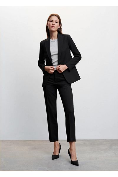 MANGO Woman Gesteppte, geschnittene Jacke