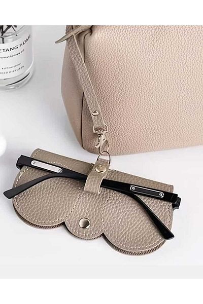 Mucha Sunglasses Carrying Bag - Hanging Container, Keychain Clip, Glasses Set