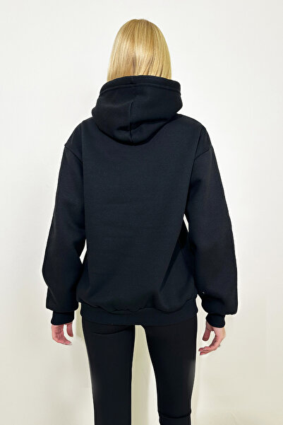 VAGGON Women's Black Hooded Kangaroo Pocket 3 Thread Ribbon Front Printed Oversize Sweatshirt Prmx11066