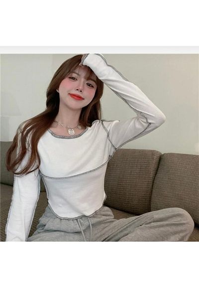 Gökçe Kaplan Store Crop Cut Reverse Stitching Model