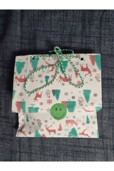 Dekals 20 Adet 14x25 Hazır Pratik Hediye Poşeti Yılbaşı Kardan Adam Çam Geyik Desenli Hediye Paketi