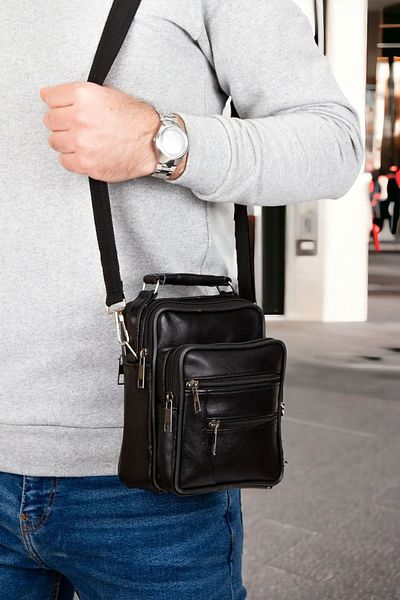 Newish Men's Lamb Leather Hand and Shoulder Bag, Crossbody Bag Daily Black (MEDIUM SIZE)