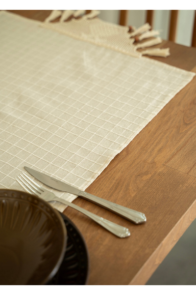 Destiva Home Runner de lenjerie bej - cu model pătrat, detaliu cu mărgele din dantelă (50x120 cm)