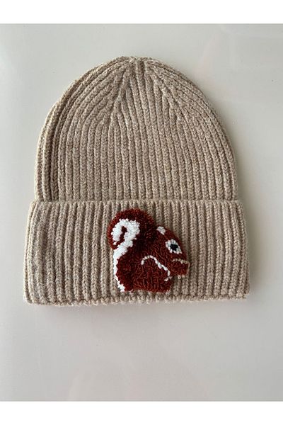 byebruketenci New Year's Beige Hat - Squirrel Punch Detailed Gift