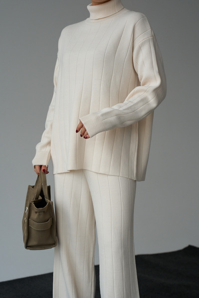 LOOSH Pulover de damă crem cu gât țesut Pantaloni cu croiala largă Set de tricotaje 2 piese