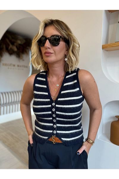 My Blog Navy Blue-Cream Mother of Pearl Button Two-Color Vest-Ty 231005