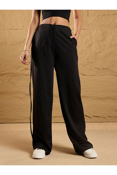 Sassafras By Styli Tie-Up Waistband Comfort Fit Pants