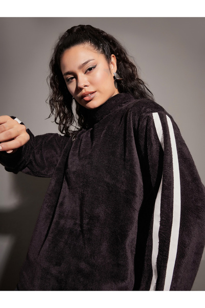 Sassafras By Styli Fleece Faux Fur Contrast Tape High Neck Sweatshirt