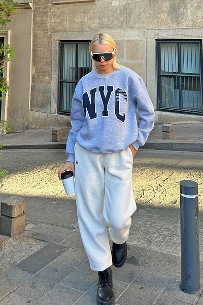 Swist Gray Season Nyc Printed Women's Sweatshirt with Cotton Inside