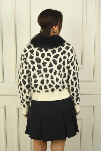 By Saygı Leopard Print Fur Collar Cardigan with Ribbon Lace on the Front