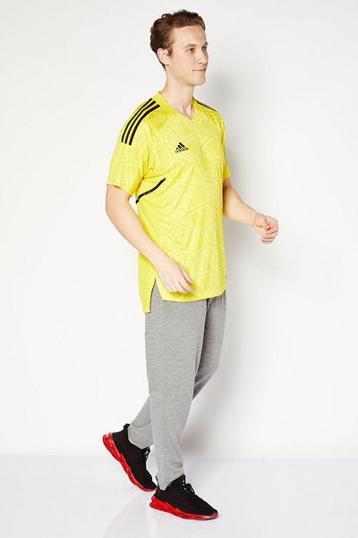 adidas Men Sportswear Fit Short Sleeve Training Jersey, Yellow