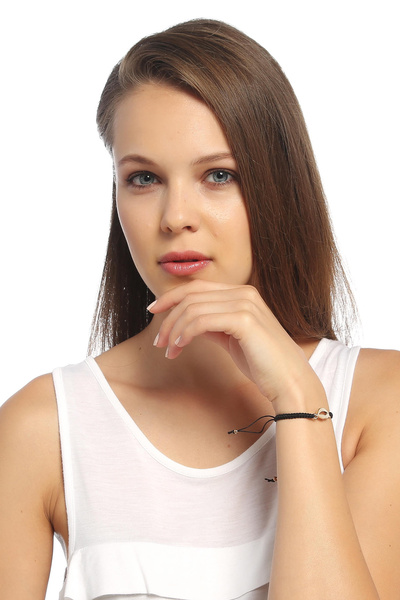 Rouge Lip Figure Knitted Women's Bracelet