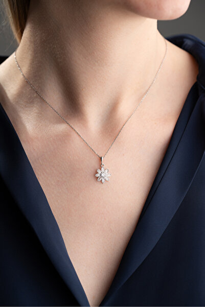 Silvano Jewelry 925 Ayar Gümüş Işıklı Kutu Beyaz Taşlı Lotus Kolye