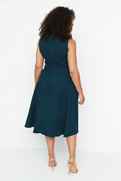 Trendyol Curve Sukienka o linii A z tkaną kieszenią w kolorze benzyny TBBSS22EL1598