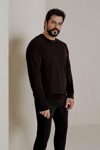 ALTINYILDIZ CLASSICS Schwarzer Anti-Pilling-Strickpullover für Herren – Rundhalsausschnitt, Standard Fit