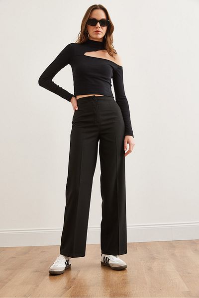 Olalook Schwarze Polyviscose-Hose mit weitem Bein und einem Knopf für Damen. 19000305