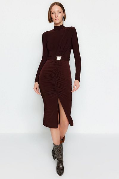 Trendyol Collection Καφέ πλεκτό φόρεμα με ψηλό γιακά με ντραπέ, ζωσμένο πλεκτό TWOAW22EL0434