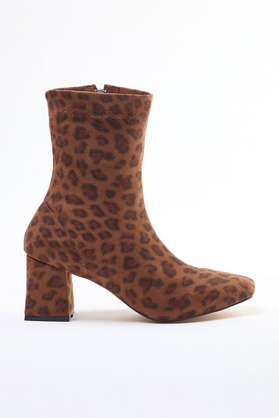 TRENDYOL SHOES Πολύχρωμες γυναικείες μπότες με τακούνι με φερμουάρ TAKAW25BO00001