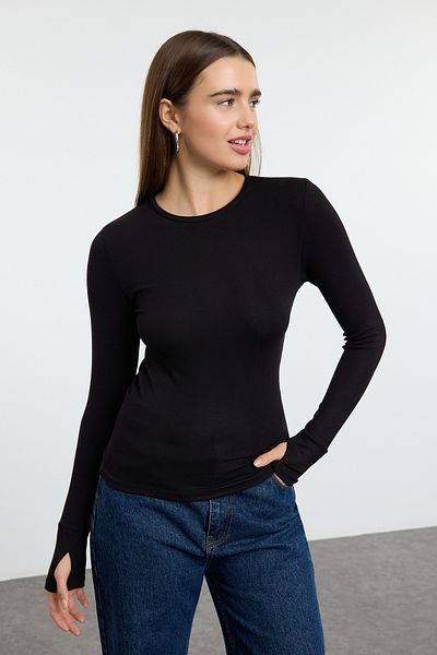 Trendyol Collection Czarna bluzka z elastycznej dzianiny z wiskozy/miękkiej tkaniny z ozdobnymi zatrzaskami Twoaw25Bz00014