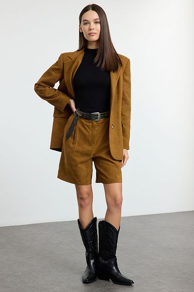 Trendyol Collection Brown Suede Regular Fit Shorts & Bermudas Twoaw25Sr00051
